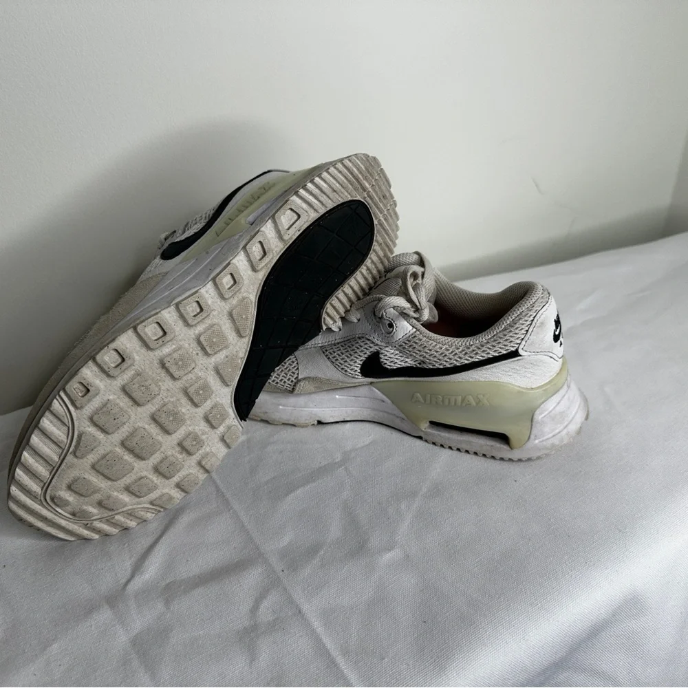 Nike - Women’s- Air Max SC White Photon Dust Sneakers - Size 10